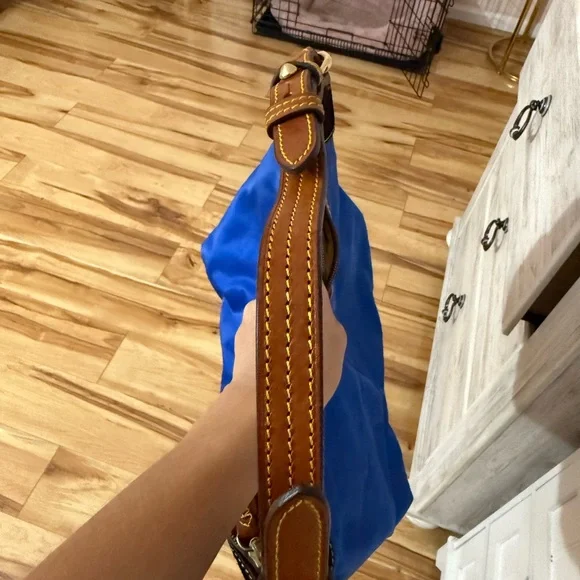 Dooney & Bourke Large Erica Top Handle Shoulder Bag Leather Trim Blue Gold - Picture 4 of 4